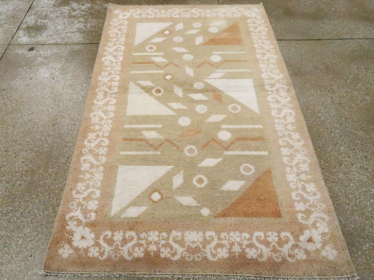 Hand-Knotted Mid-20th Century, Handmade Indian Cotton Agra Accent Rug For Sale