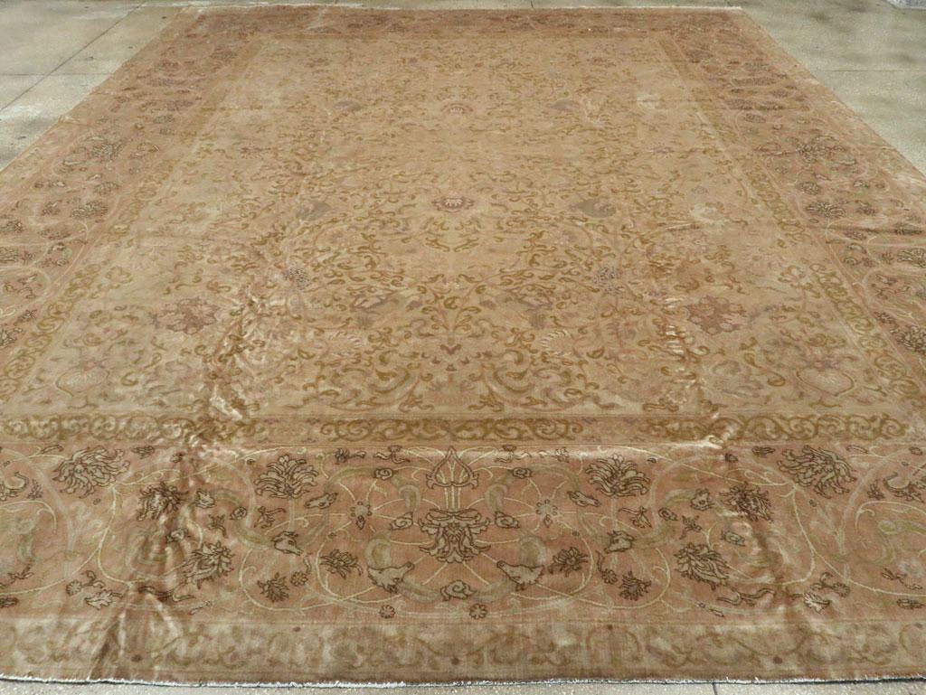 Hand-Knotted Mid-20th Century Handmade Indian Lahore Large Room Size Carpet For Sale