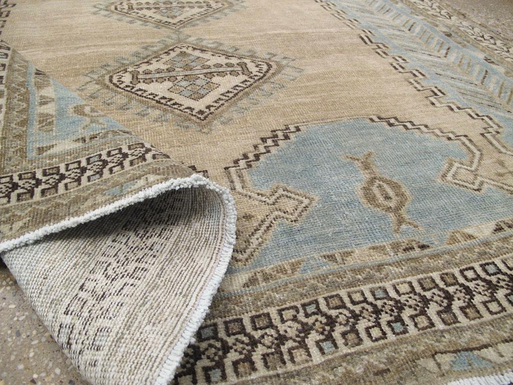 Mid-20th Century Handmade Persian Afshar Accent Rug in Light Grey and Cream 3
