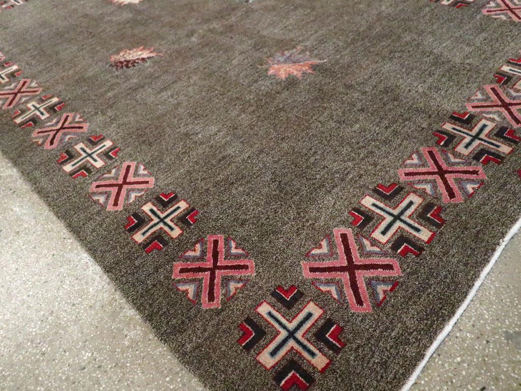 Tapis Art Déco persan Mashad du milieu du 20e siècle, fait à la main Excellent état - En vente à New York, NY