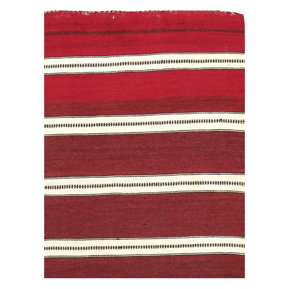 Hand-Woven Mid-20th Century Handmade Persian Flat-Weave Kilim Accent Rug For Sale