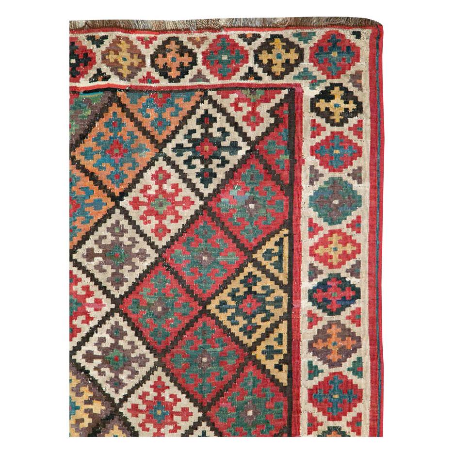 Handgefertigter persischer Flachgewebe-Kelim-Akzentteppich aus der Mitte des 20. Jahrhunderts (Stammeskunst) im Angebot