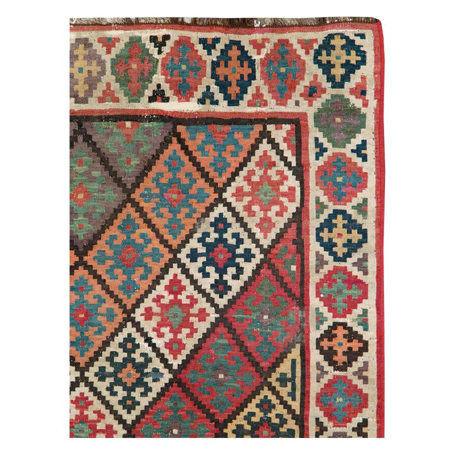Handgefertigter persischer Flachgewebe-Kelim-Akzentteppich aus der Mitte des 20. Jahrhunderts (Persisch) im Angebot