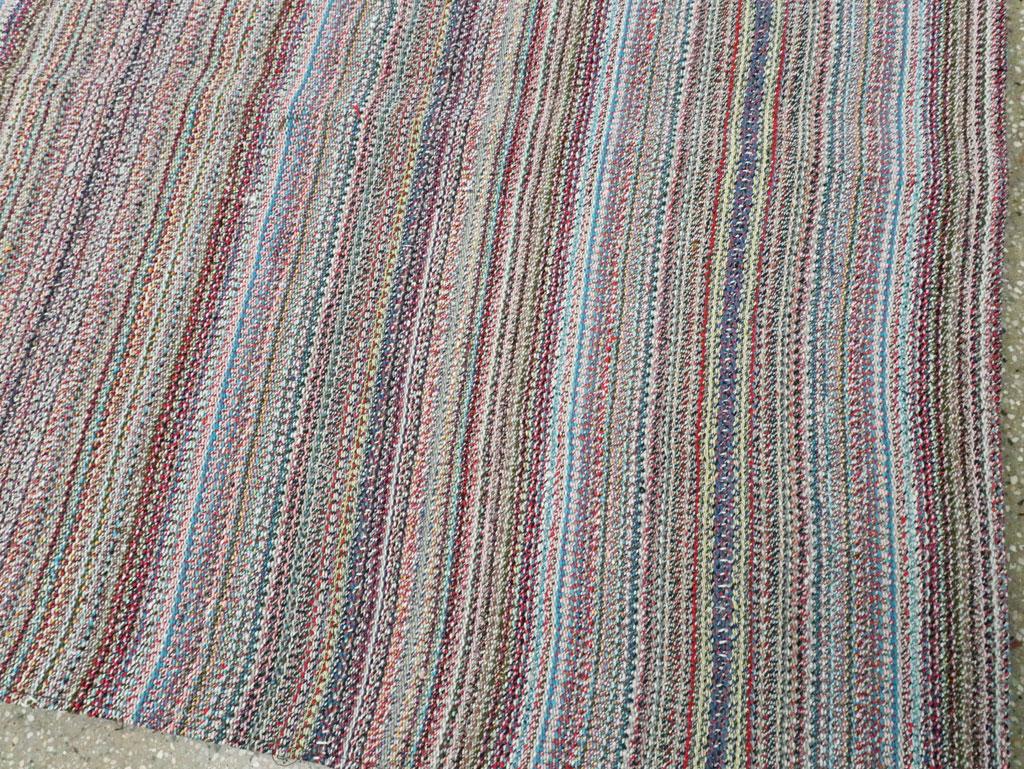 Mid-20th Century Handmade Persian Flat-Weave Kilim Room Size Carpet For Sale 1