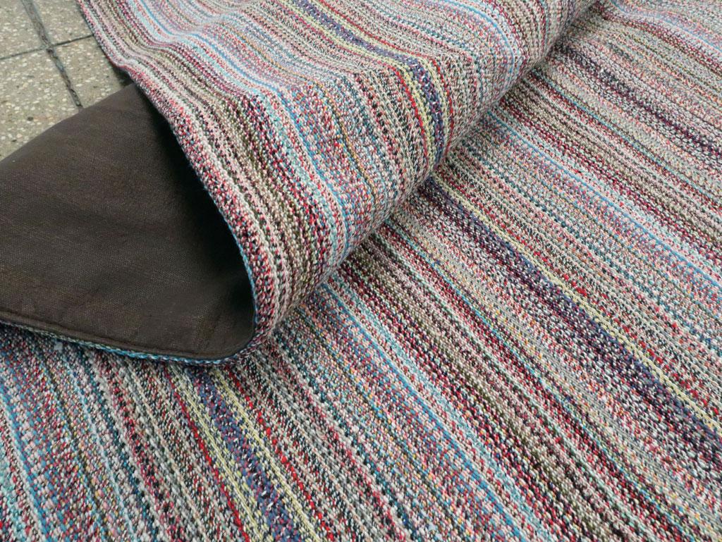 Mid-20th Century Handmade Persian Flat-Weave Kilim Room Size Carpet For Sale 2