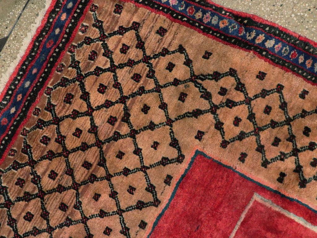 Annodato a mano Tappeto d'accento persiano Hamadan pittorico fatto a mano della metà del XX secolo in vendita