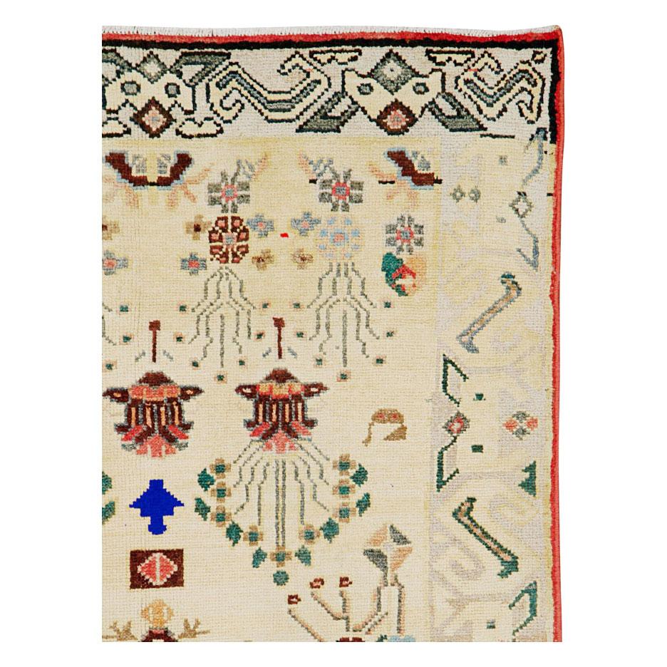 A vintage Persian Hamadan throw rug handmade during the mid-20th century.

Measures: 3' 1