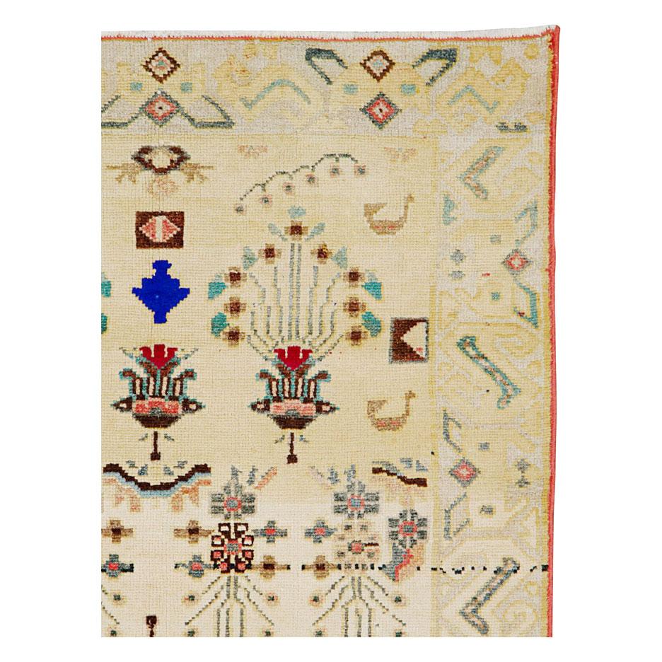 Handgefertigter persischer Hamadan-Teppich aus der Mitte des 20. Jahrhunderts (Rustikal) im Angebot