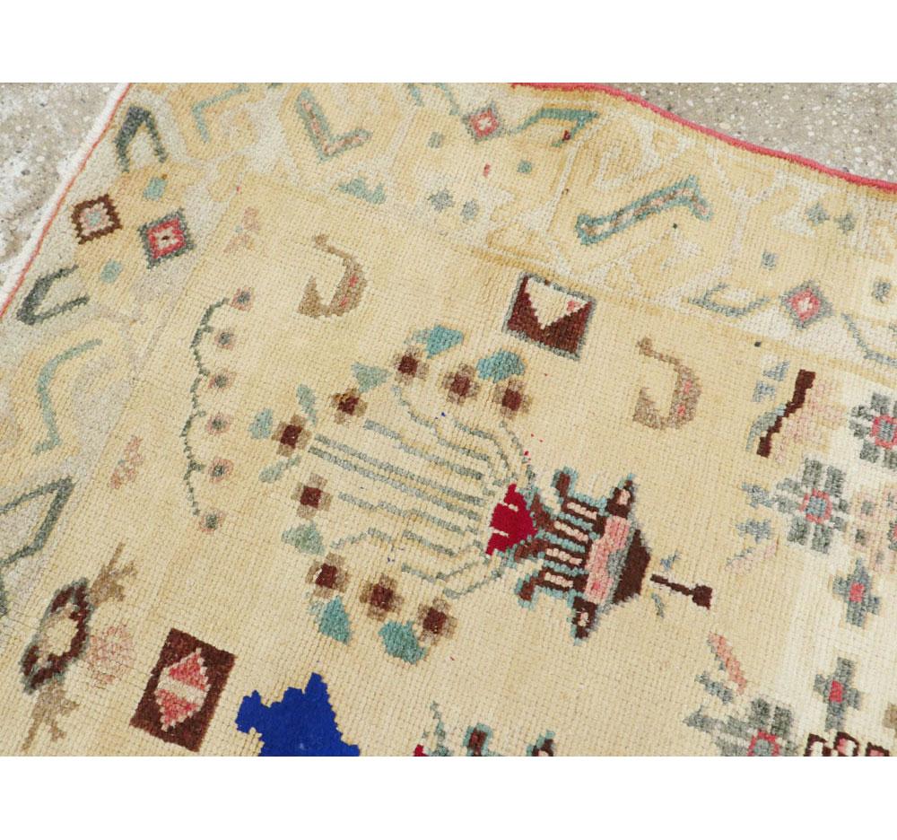 Handgefertigter persischer Hamadan-Teppich aus der Mitte des 20. Jahrhunderts (Wolle) im Angebot