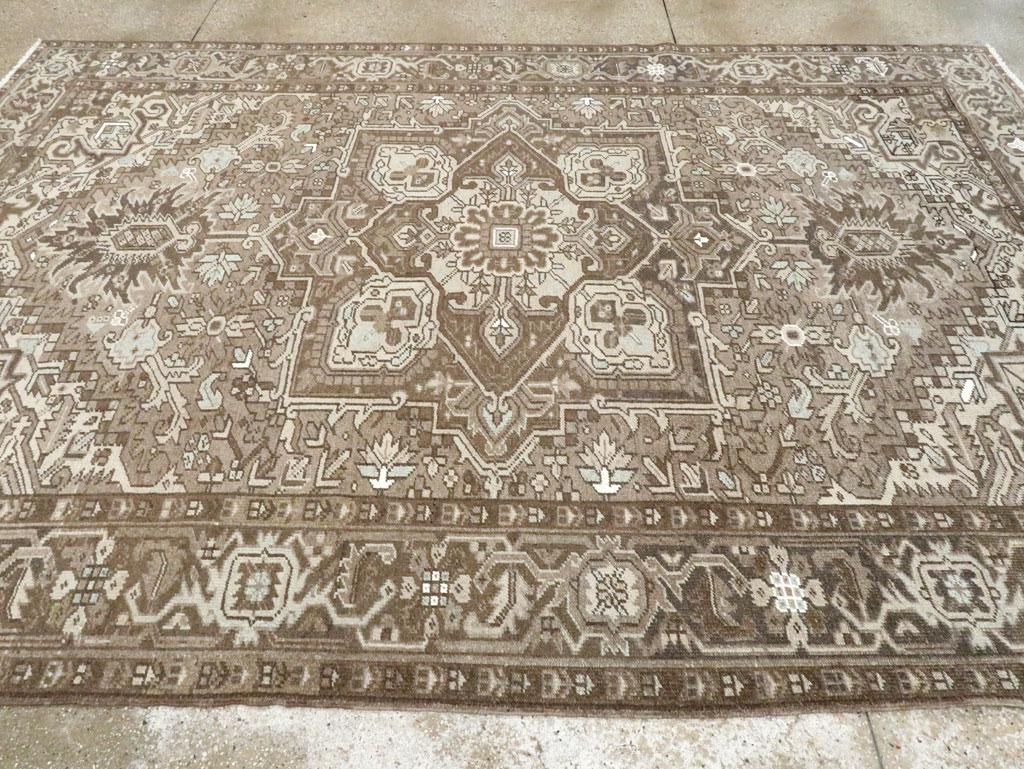 Mid-20th Century Handmade Persian Heriz Small Room Size Carpet For Sale 1