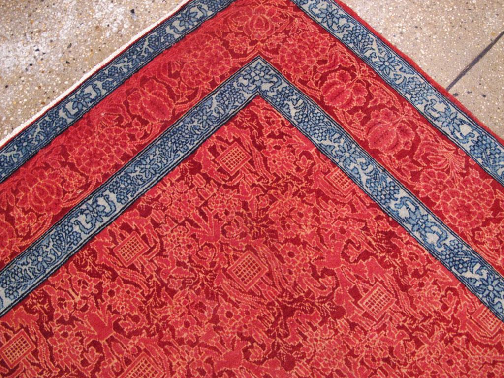 Kleiner handgefertigter persischer Kashan-Teppich im Art-déco-Stil, mittleres 20. Jahrhundert (Wolle) im Angebot