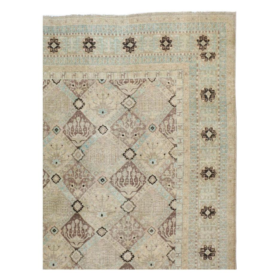 Handgefertigter persischer Kashan-Teppich in Zimmergröße aus der Mitte des 20. Jahrhunderts (Persisch) im Angebot