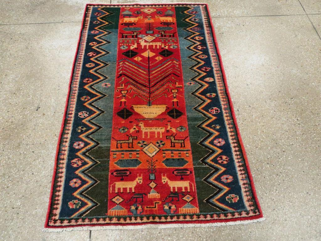 Tribal Mid-20th Century Handmade Persian Mahal Folk Throw Rug For Sale