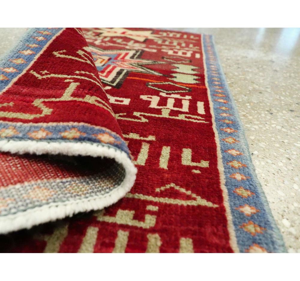 Mid-20th Century Handmade Persian Mahal Throw Rug For Sale 4
