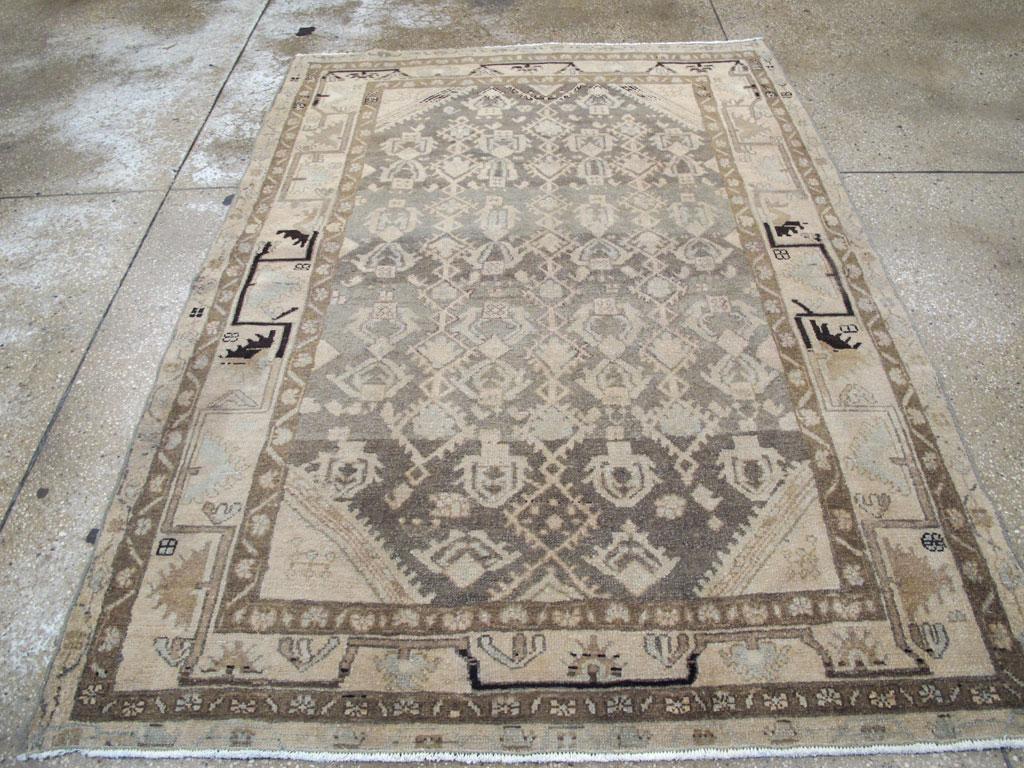 Handgefertigter persischer Malayer-Akzentteppich aus der Mitte des 20. Jahrhunderts (Persisch) im Angebot