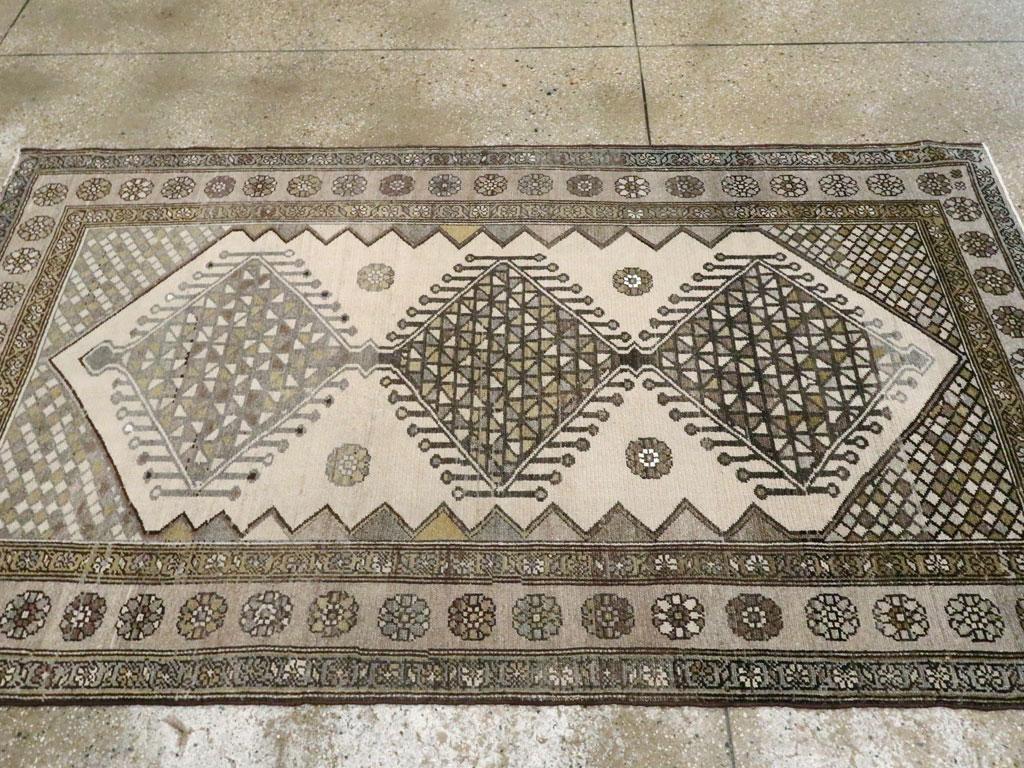 Mid-20th Century Handmade Persian Malayer Accent Rug In Excellent Condition For Sale In New York, NY
