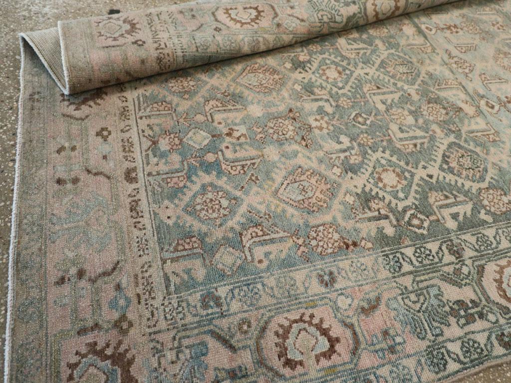 Handgefertigter persischer Malayer-Akzentteppich aus der Mitte des 20. Jahrhunderts im Angebot 1