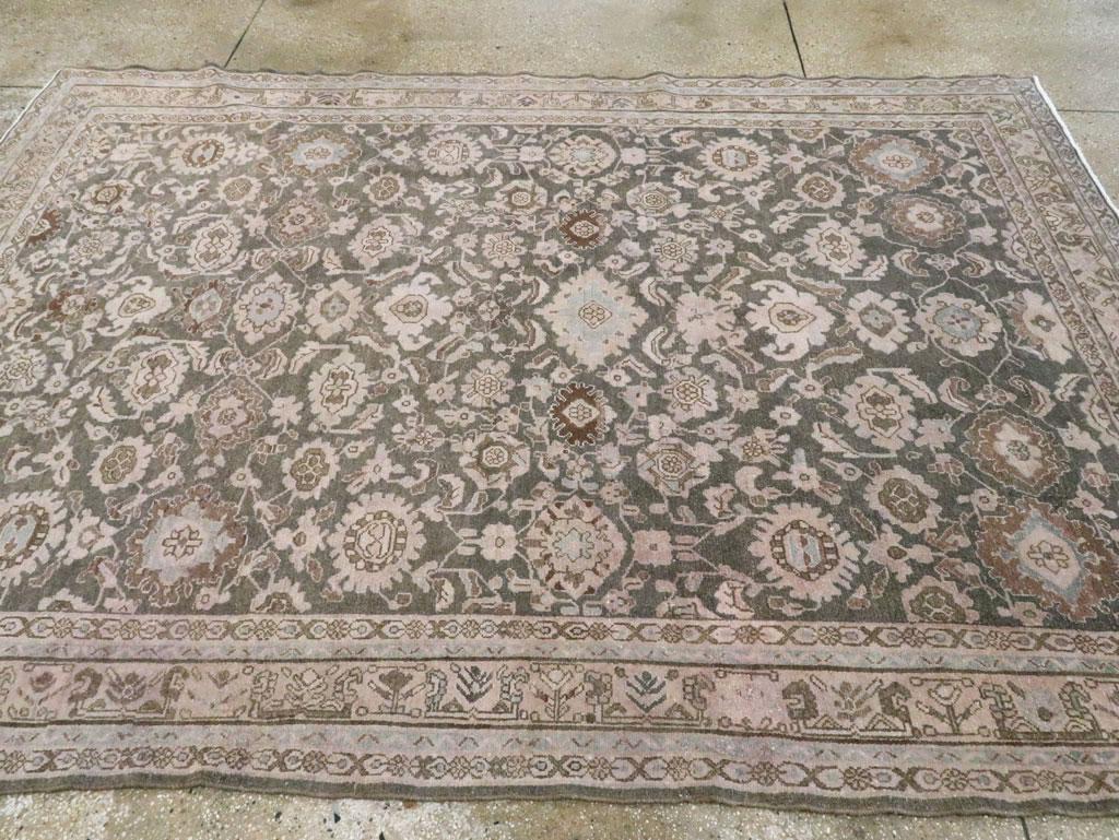 Mitte des 20. Jahrhunderts handgefertigter persischer Malayer-Akzentteppich in Schiefergrün im Angebot 1