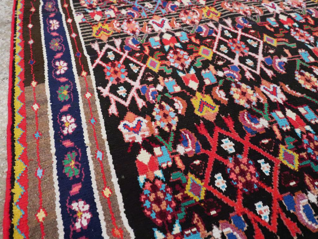 Mid-20th Century Handmade Persian Malayer Runner In Excellent Condition For Sale In New York, NY