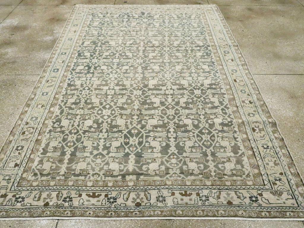 Mid-20th Century Handmade Persian Malayer Small Room Size Carpet In Excellent Condition For Sale In New York, NY