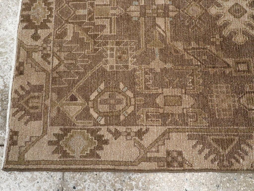 Handgefertigter persischer Malayer-Teppich aus der Mitte des 20. Jahrhunderts (Handgeknüpft) im Angebot