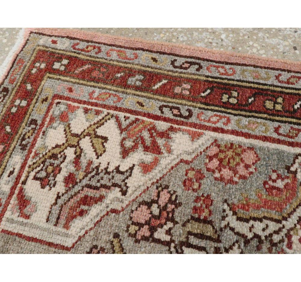 Mid-20th Century Handmade Persian Malayer Throw Rug In Excellent Condition For Sale In New York, NY
