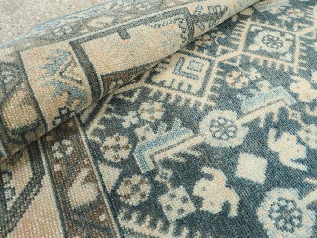 Handgefertigter persischer Malayer-Teppich aus der Mitte des 20. Jahrhunderts im Angebot 2