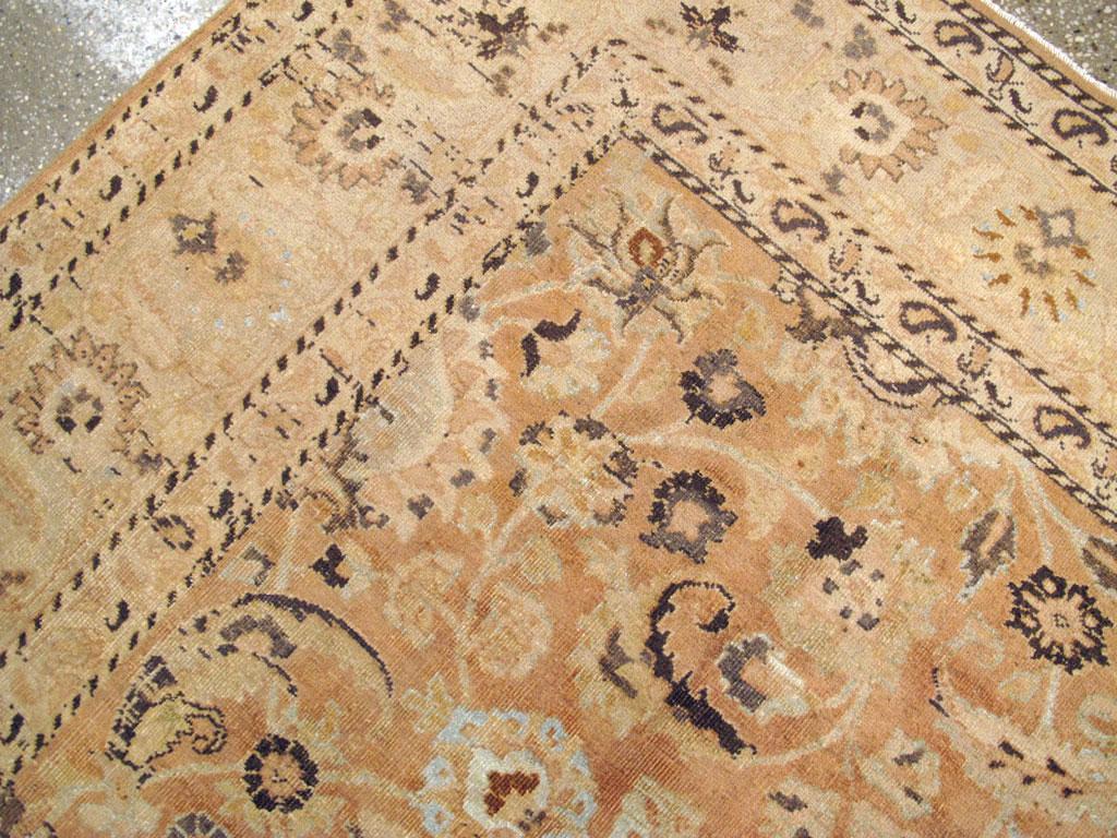 20ième siècle Tapis d'appoint Mashad persan fait à la main au milieu du 20e siècle en vente