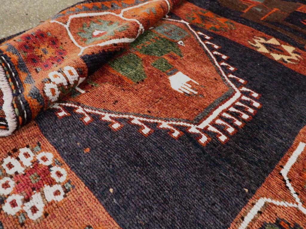 Mid-20th Century Handmade Persian Pictorial Bakhtiari Tribal Gallery Rug For Sale 4