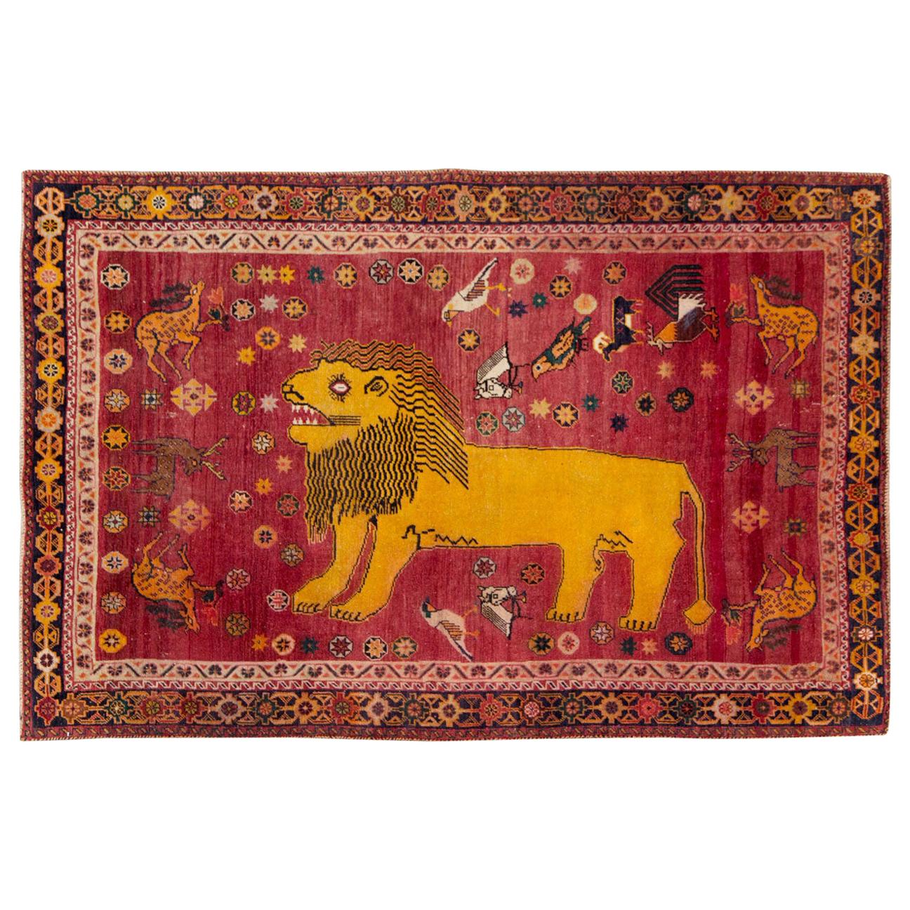 Mitte des 20. Jahrhunderts handgefertigte persische Shiraz malerischen Löwen Akzent Teppich