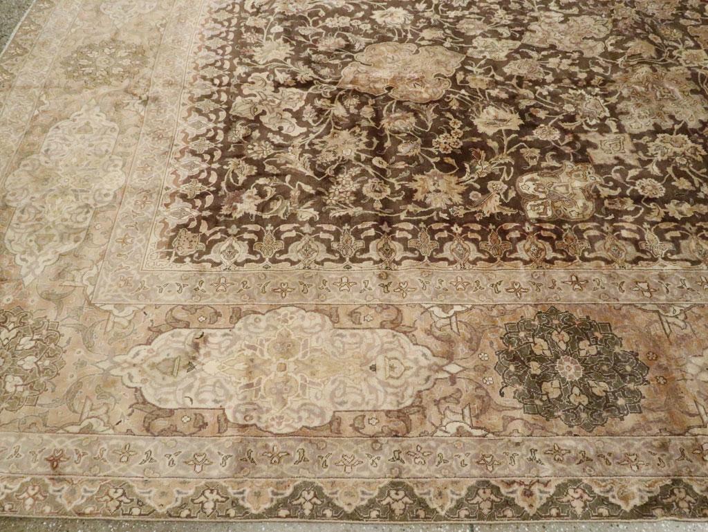 Mid-20th Century Handmade Persian Tabriz Large Room Size Carpet For Sale 2
