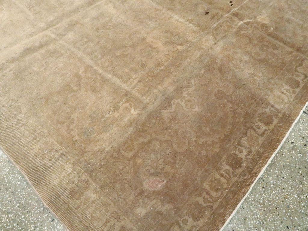 Mid-20th Century Handmade Persian Tabriz Large Room Size Carpet in Neutral Tones For Sale 3
