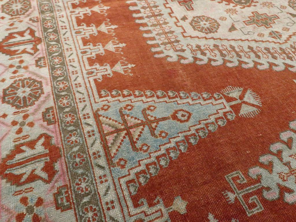 Mid-20th Century Handmade Persian Veece Small Room Size Carpet In Excellent Condition For Sale In New York, NY