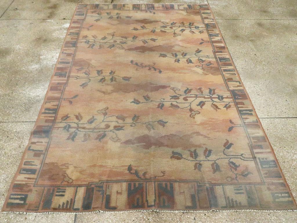 Mid-20th Century Handmade Polish Art Nouveau Accent Rug in Pastel Colors In Good Condition In New York, NY