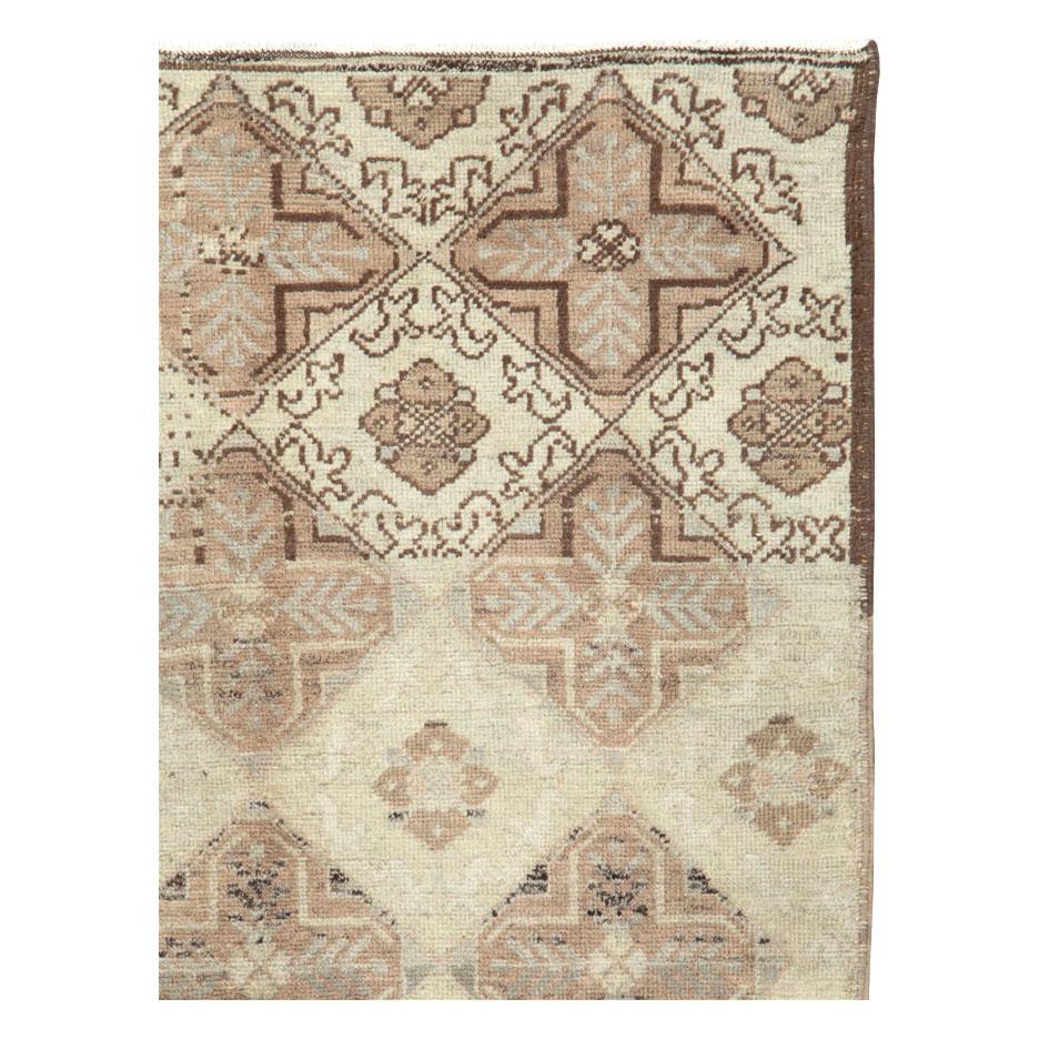 Rustic Mid-20th Century Handmade Turkish Anatolian Accent Rug For Sale