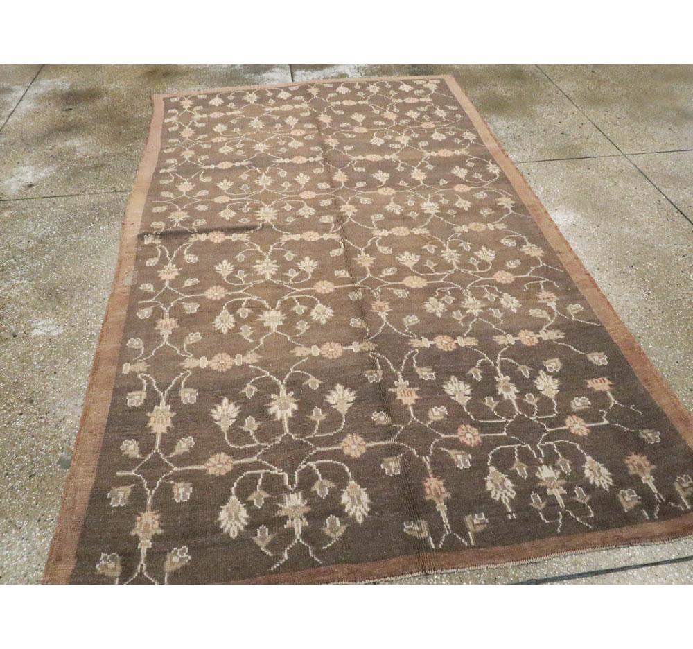 Mid-20th Century Handmade Turkish Anatolian Brown Accent Rug In Good Condition For Sale In New York, NY