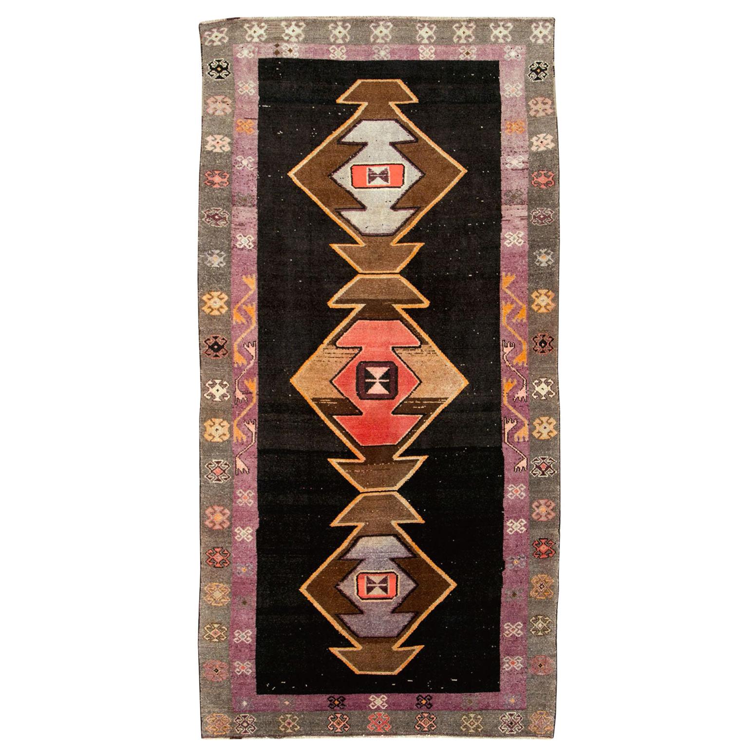 Mid-20th Century Handmade Turkish Anatolian Gallery Rug For Sale