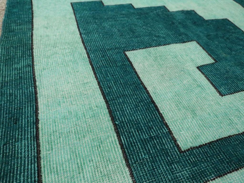 Mitte des 20. Jahrhunderts handgefertigter türkischer anatolischer geometrischer Teppich in Teal (Handgeknüpft) im Angebot