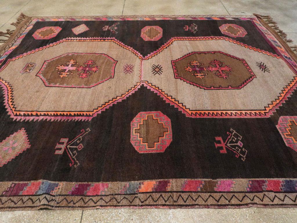 Mid-20th Century Handmade Turkish Anatolian Room Size Carpet For Sale 1