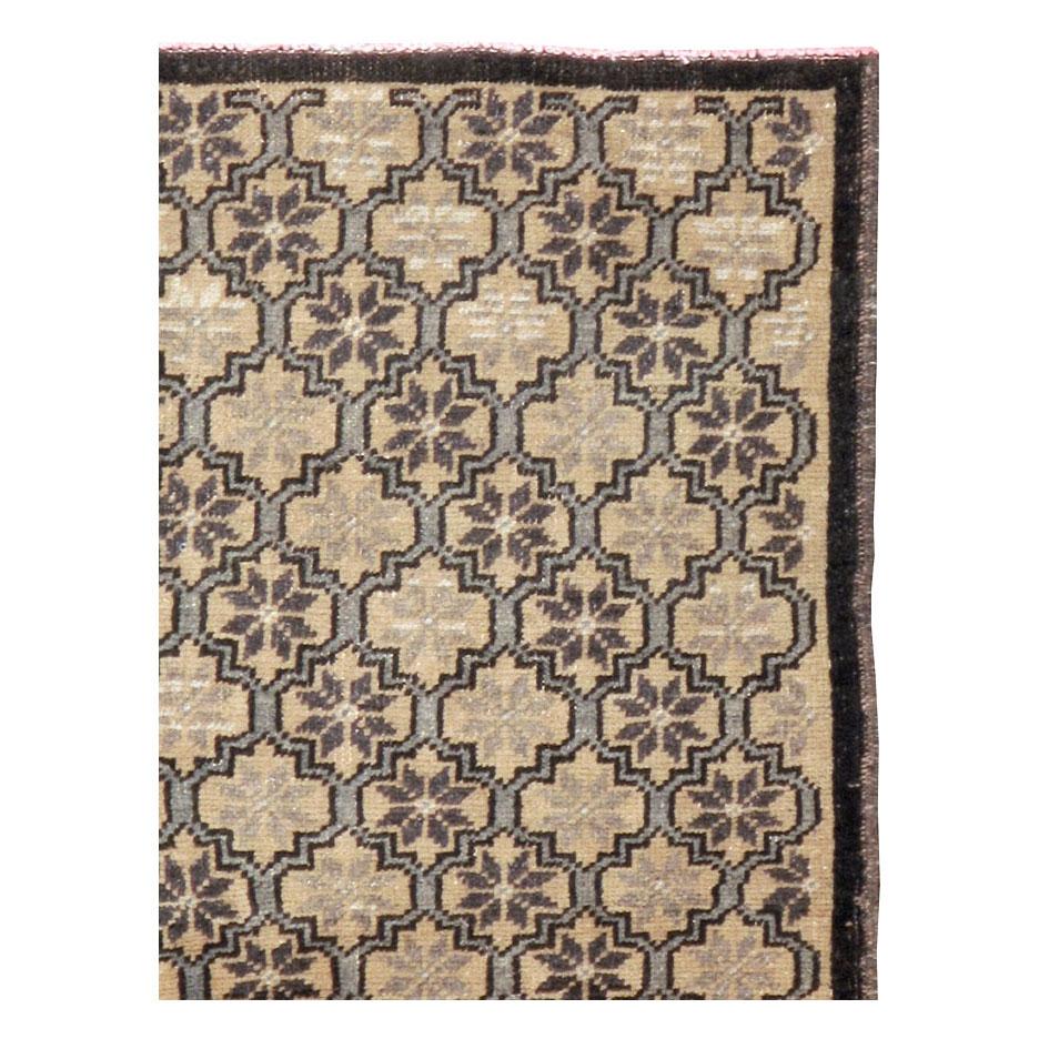 A vintage Turkish Anatolian throw rug handmade during the mid-20th century.

Measures: 2' 10