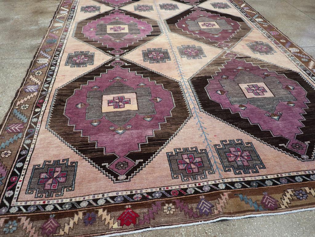 Mid-20th Century Handmade Turkish Anatolian Tribal Long Room Size Carpet For Sale 1