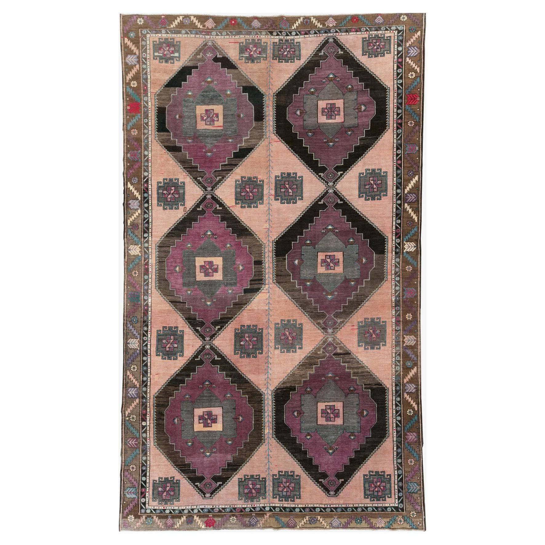 Alfombra larga tribal turca de Anatolia, hecha a mano, de mediados del siglo XX en venta