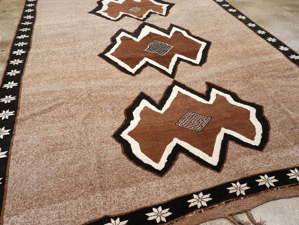 Mid-20th Century Handmade Turkish Anatolian Tribal Room Size Carpet For Sale 1