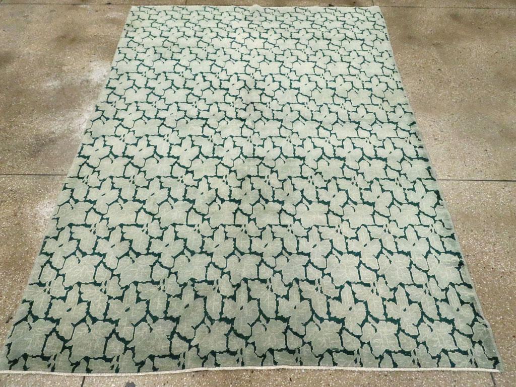 Mid-20th Century Handmade Turkish Art Deco Style Accent Carpet In Excellent Condition For Sale In New York, NY