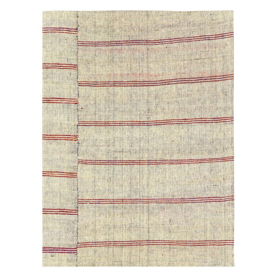 Hand-Woven Mid-20th Century Handmade Turkish Flat-Weave Kilim Accent Rug For Sale