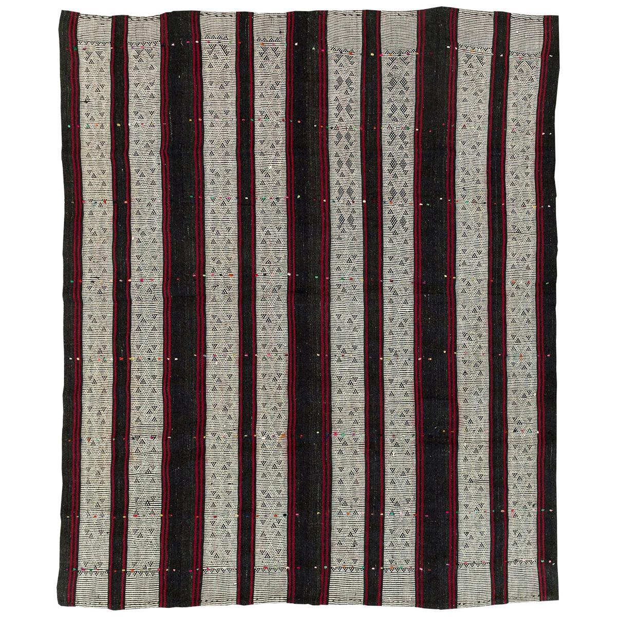 Mid-20th Century Handmade Turkish Flatweave Kilim Accent Rug