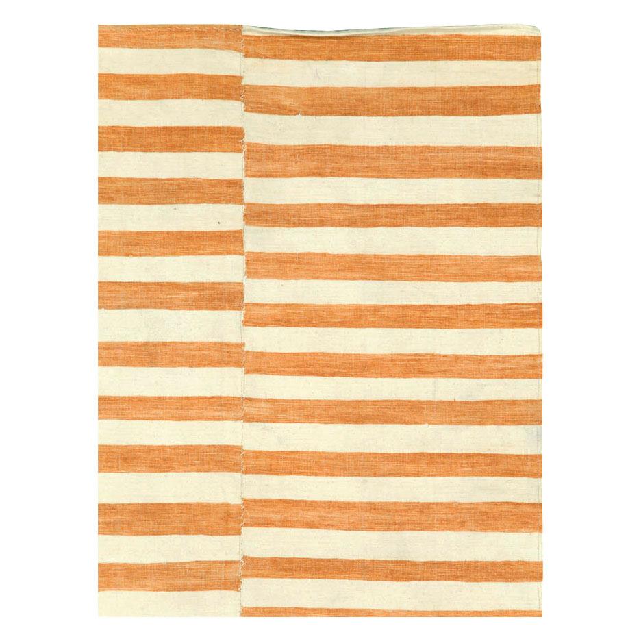 Mid-Century Modern Mid-20th Century Handmade Turkish Flatweave Kilim Accent Rug in Sienna and Cream For Sale