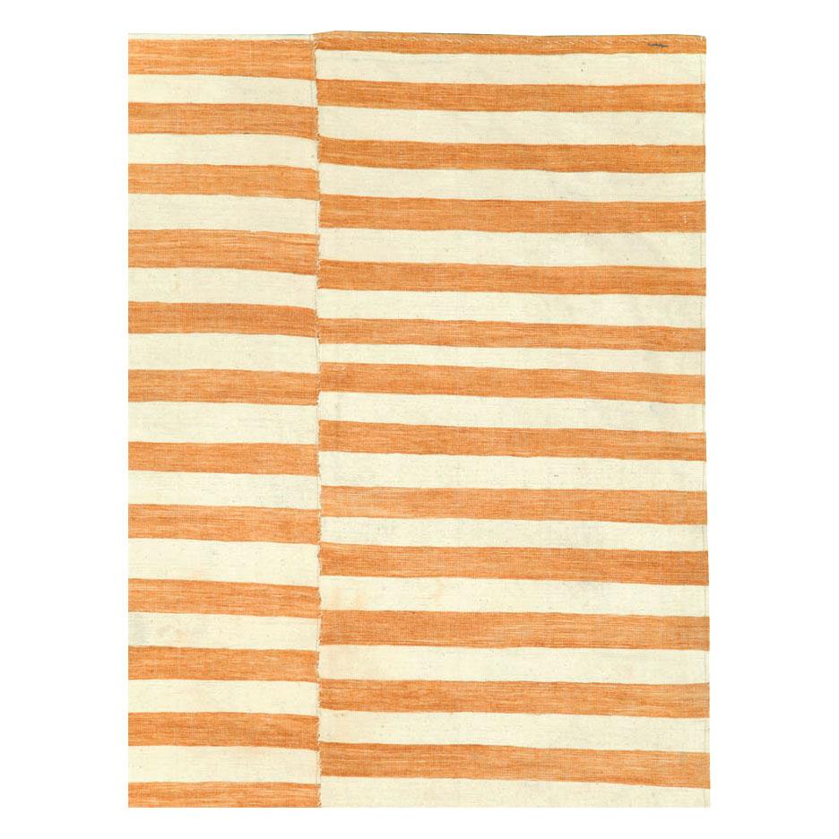 Hand-Woven Mid-20th Century Handmade Turkish Flatweave Kilim Accent Rug in Sienna and Cream For Sale