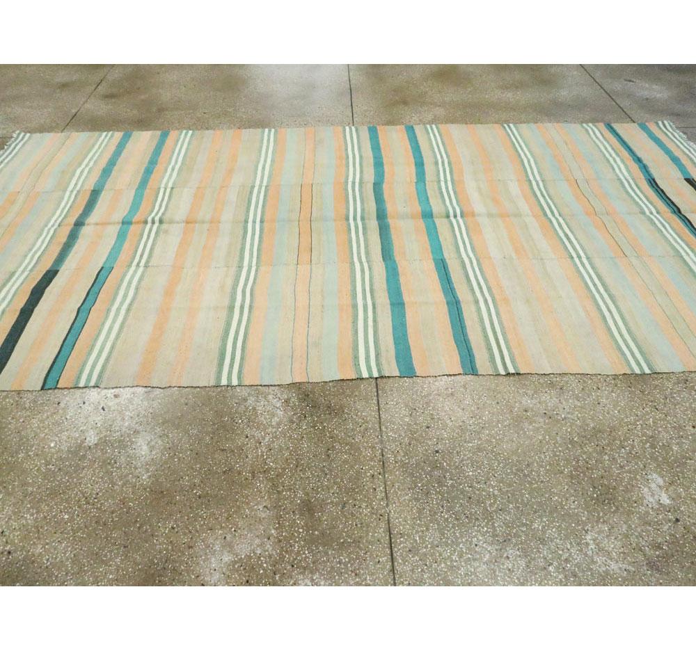 Mid-20th Century Handmade Turkish Flatweave Kilim Gallery Carpet For Sale 1