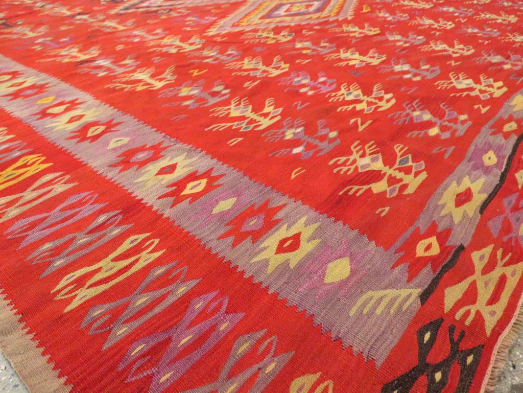 Mid-20th Century Handmade Turkish Flatweave Kilim Large Room Size Carpet For Sale 3